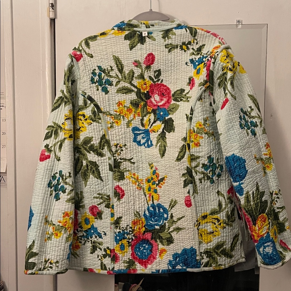 Pretty, Free People reversible cotton floral jacket. - Picture 5 of 16